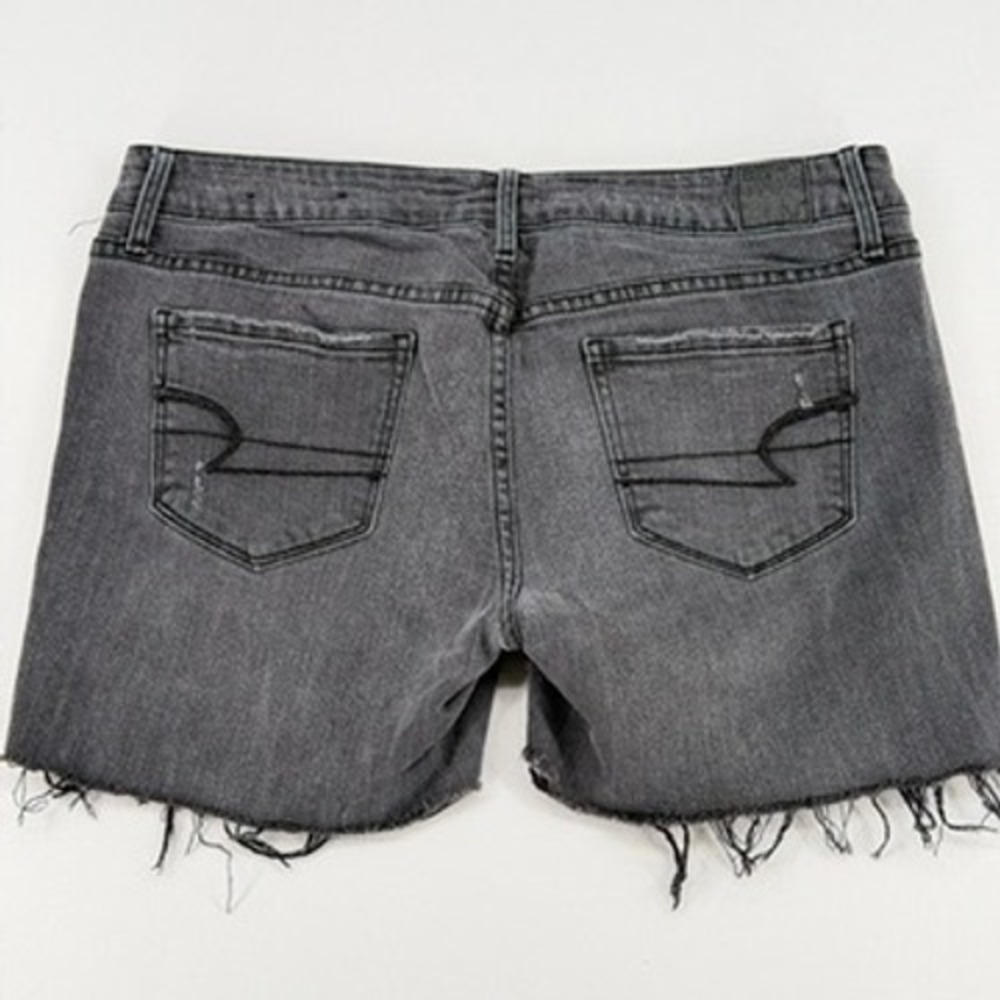 American Eagle Gray Distressed Cutoff Denim Shorts Skinny Size 8 - Picture 13 of 13